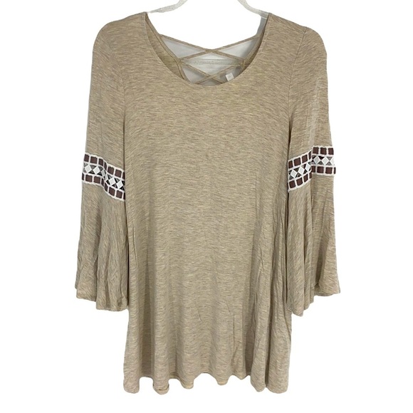 Lapis Women's Cream 3/4 Flared Sleeve Blouse Cross-Back Rayon Blend size Medium - Picture 1 of 8
